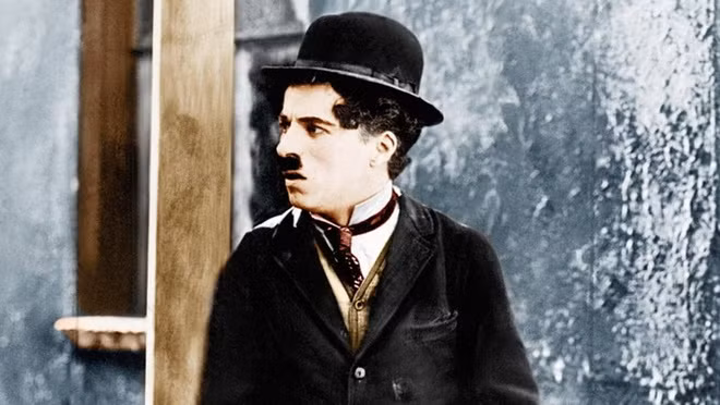 Dù không được cha ủng hộ nhưng O'Neill vẫn nhất quyết cưới Chaplin làm chồng và lần lượt sinh cho ông 8 người con.