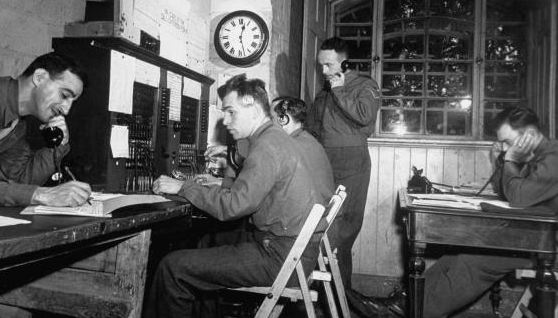 Sau đó, họ sẽ gửi thông tin tình báo nắm được cho Mỹ và các nước Đồng minh. Nhờ vậy, quân đội Mỹ và các nước Đồng minh nắm bắt được những tin tức quan trọng để từ đó có kế hoạch đối phó kẻ thù một cách hiệu quả.