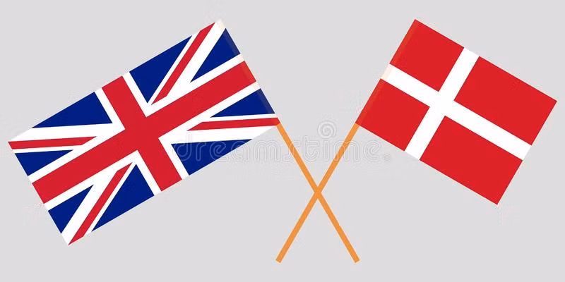 Bên cạnh cuộc chiến với Canada, Đan Mạch từng vướng vào một cuộc chiến đặc biệt khác với Anh. Cụ thể, vào đầu thế kỷ 19, nhiều quốc gia châu Âu bước vào cuộc chiến với Pháp do hoàng đế Napoleon chỉ huy.