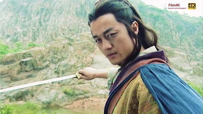 Thêm nữa, Kim Dung đề cập đến Dịch cân kinh có thể giúp người sử dụng hoán chuyển kinh mạch, phát dương nội công.