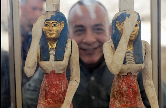 Sau đó, toàn bộ hiện vật sẽ được chuyển đến Bảo tàng Grand Ai Cập đang được xây dựng ở gần Kim tự tháp Giza ở ngoại ô Cairo. Dự kiến, bảo tàng này sẽ mở cửa vào tháng 11/2022.