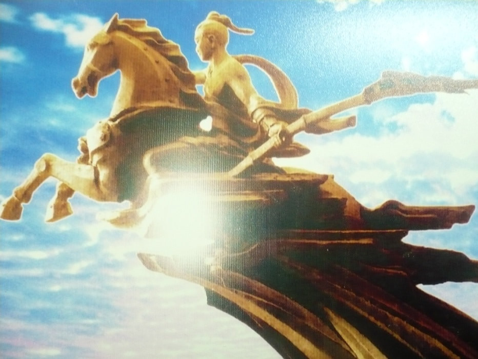 Theo đó, Thánh Gióng nói với sứ giả về tâu với nhà vua sắm cho ta một con ngựa sắt, một cái roi sắt và một tấm áo giáp sắt, ta sẽ phá tan lũ giặc. Nhà vua nhanh chóng cho thợ làm những thứ Thánh Gióng yêu cầu.