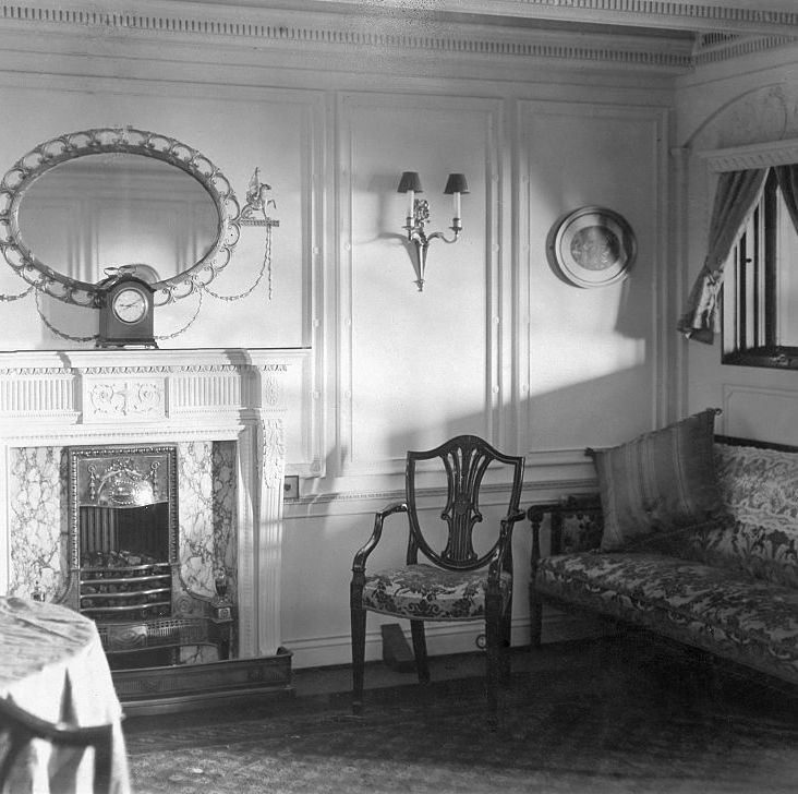 Ngoài bà Cardeza, một số triệu phú cũng mua vé tàu Titanic ở khoang hạng sang nhất. Nhờ vậy, họ có những đặc quyền xa xỉ nhất.