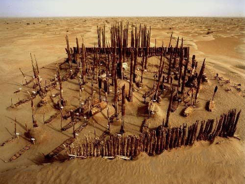 "Người đẹp Lâu Lan" cao 1,57m và sở hữu nhóm máu O.