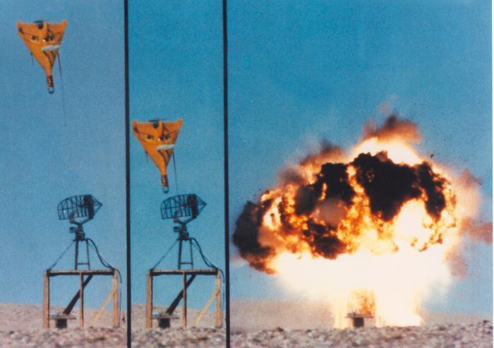 Nếu xác định là đối tượng cần tiêu diệt Harpy sẽ bổ nhào thẳng vào mục tiêu và tiêu diệt nó bằng đầu nổ mang theo, đầu nổ này được thiết kế kích hoạt ngay trên đầu mục tiêu để gây thiệt hại cao nhất.