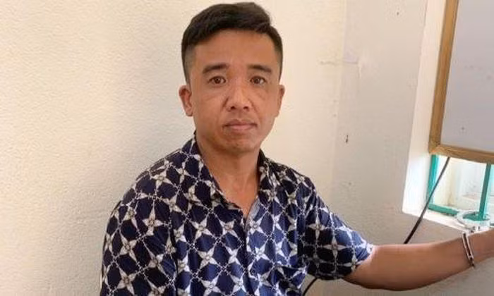 Cao Bang: Bat lai xe “cuom” 10 trieu cua khach du lich nuoc ngoai