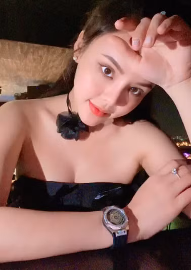 Hạnh điều hành, quản lý đường dây bán dâm với hơn 30 gái bán dâm, trong đó có nữ tiếp viên hàng không, "hot girl", người mẫu ảnh nổi tiếng với giá bán dâm dao động từ 1.000 USD đến 3.000 USD/lượt. Ngoài việc môi giới cho gái bán dâm trên địa bàn TP HCM, Hạnh còn môi giới cho gái bán dâm đi tour, đi tỉnh với số tiền thu lợi rất lớn.