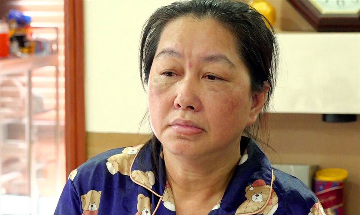 Cũng tại An Giang, trùm buôn lậu Mười Tường được biết đến với phạm vi hoạt động và thời gian thực hiện hành vi buôn lậu kéo dài. Mười Tường tên thật là Nguyễn Thị Kim Hạnh (52 tuổi, trú An Giang), được biết đến với vai trò cầm đầu các vụ vận chuyển 51 kg vàng, 470.000 và 200.000 USD. Đầu tháng 7/2021, hàng trăm cảnh sát thuộc Công an tỉnh An Giang đồng loạt khám xét 15 cửa hàng kinh doanh vàng và nhà ở của một số đối tượng có liên quan đến đường dây buôn lậu của Mười Tường tại TP Châu Đốc, huyện An Phú.