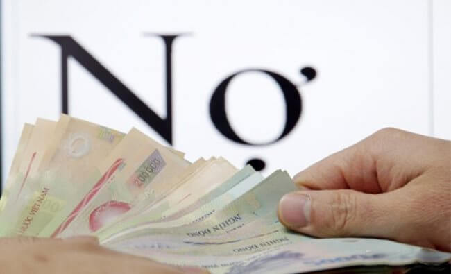 Luân khai do thiếu tiền trả nợ, thấy gia đình hàng xóm đang xây nhà khang trang, nghĩ có nhiều tiền nên nảy sinh ý đồ trộm cắp. Để gây án, anh ta nghĩ ra kế "giả gái", lấy quần áo phụ nữ mặc, bịt mặt đột nhập nhằm đánh lạc hướng chủ nhà, tránh bị phát hiện. (Ảnh minh họa, nguồn Internet) 