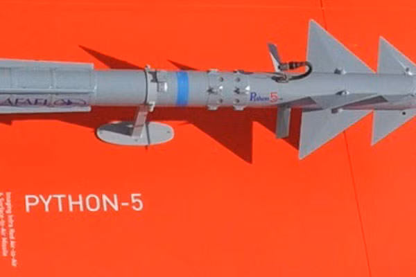 Python-5 từ công ty Hệ thống Quốc phòng tiên tiến Rafael là "thành viên" mới nhất của dòng tên lửa Python và là 1 trong những tên lửa không đối không tiên tiến nhất thế giới. Đây cũng là loại tên lửa không đối không thế hệ thứ 5 được thiết kế để tấn công các mục tiêu tầm rất ngắn và gần ở bên ngoài tầm nhìn. Python-5 có khả năng chống chọi cao trước các đòn tấn công và có thể được triển khai trên một loạt chiến đấu cơ như F-15, F-16, Mirage, Saab Gripen và Su-30MKI.