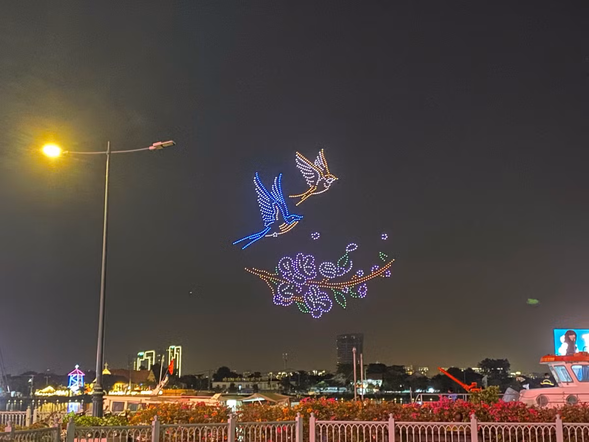 [LIVE] Nguoi dan ca nuoc han hoan chao xuan At Ty-Hinh-14