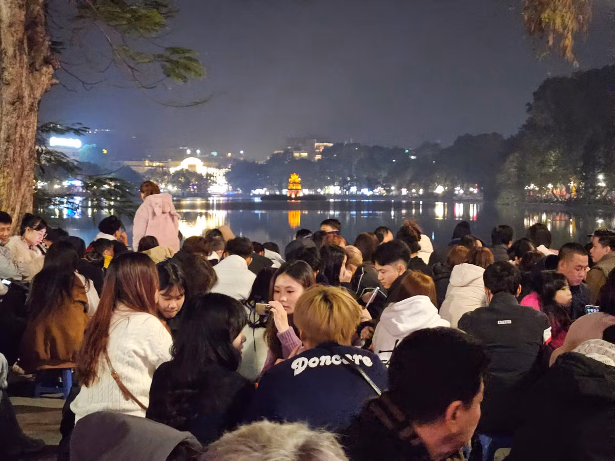 [LIVE] Nguoi dan ca nuoc han hoan chao xuan At Ty-Hinh-5