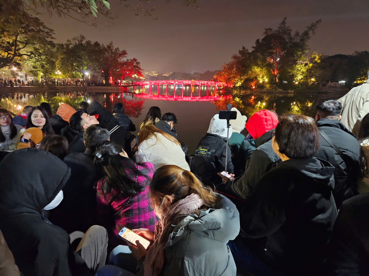 [LIVE] Nguoi dan ca nuoc han hoan chao xuan At Ty-Hinh-6