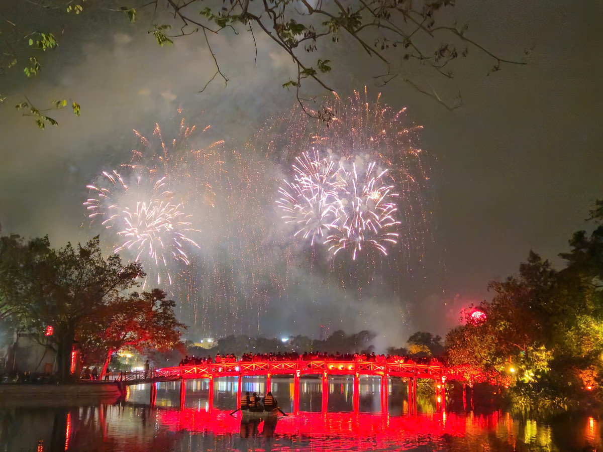 [LIVE] Nguoi dan ca nuoc han hoan chao xuan At Ty-Hinh-2