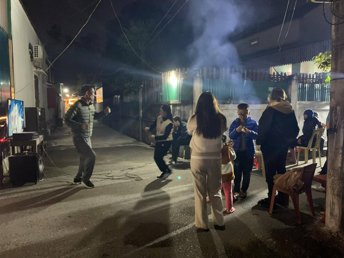 [LIVE] Nguoi dan ca nuoc han hoan chao xuan At Ty-Hinh-43