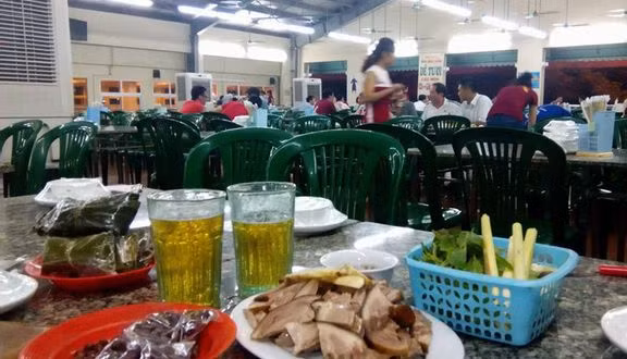 Ha Noi cam quan bia, cho coc de phong, chong dich COVID-19