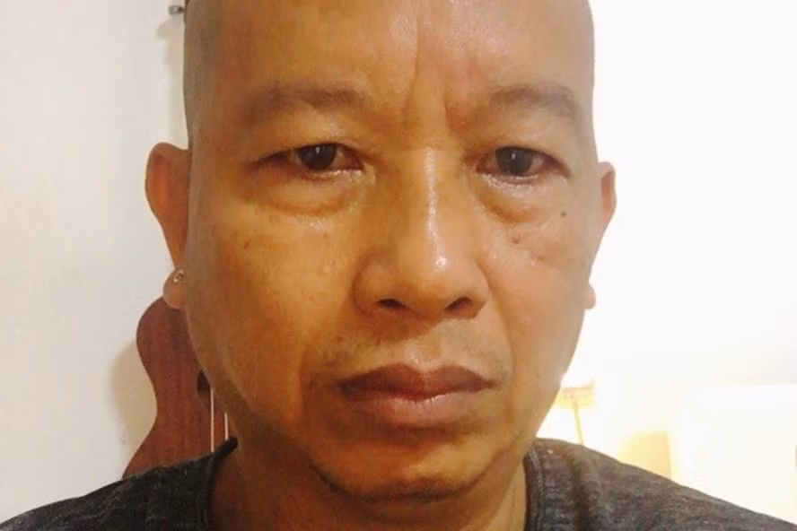  Bắt trùm ma túy Hòa "Sánh" khét tiếng ở Thái Bình: Ngày 26/1, Công an Thái Bình đã bắt giữ Vũ Tiến Hoà (biệt danh Hoà “sánh”, 50 tuổi, trú tại huyện Thái Thuỵ, tỉnh Thái Bình) khi đối tượng này đang có hành vi mua bán trái phép chất ma tuý trên địa bàn thị trấn Tiền Hải (huyện Tiền Hải). Hoà “sánh” được biết đến là ông “trùm” buôn bán trái phép chất ma tuý tại tỉnh Thái Bình, buôn bán ma tuý đá ở TP.Thái Bình dưới vỏ bọc kinh doanh dịch vụ nhà nghỉ, khách sạn.