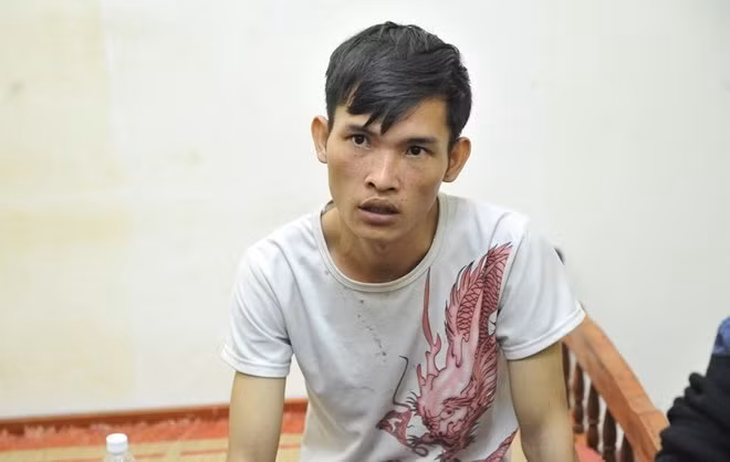  Sát hại tài xế xe ôm để cướp tài sản: Lê Văn Thành (25 tuổi trú huyện Buôn Đôn, tỉnh Đắk Lắk) sau khi giả vờ thuê xe ôm, nam thanh niên ra tay sát hại ông Nguyễn Văn Đông (56 tuổi, trú tại huyện Krông Ana) để cướp tài sản. Ngày 11/5, VKSND tỉnh Đắk Lắk ban hành cáo trạng truy tố Thành về tội giết người và cướp tài sản.