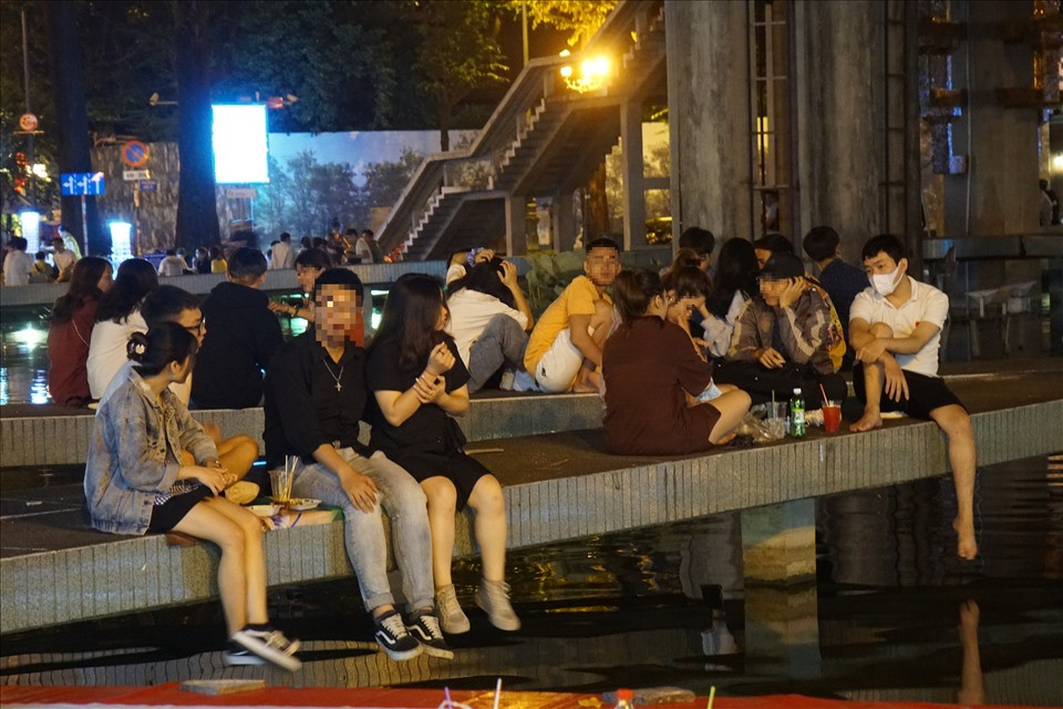 Yeu cau Chu tich TP Thai Nguyen truy trach nhiem vu hang tram nguoi tu tap