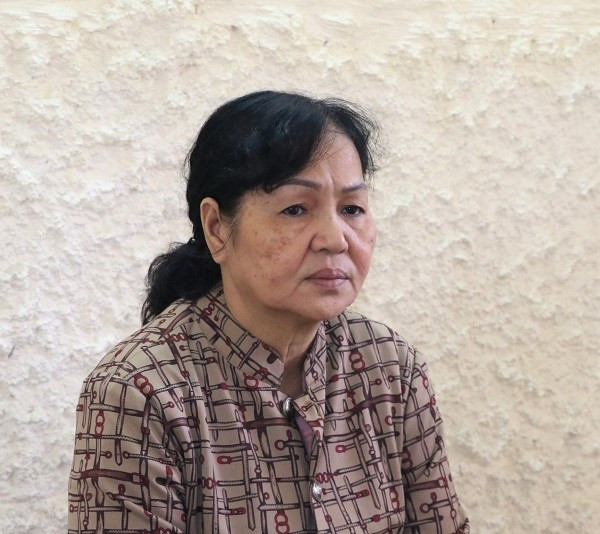  Lợi dụng hoạt động từ thiện, chiếm đoạt hơn 2,6 tỷ đồng: Mai Thùy Linh (trú TP Hồ Chí Minh) tự giới thiệu mình là Trưởng đoàn từ thiện tại TP Hồ Chí Minh và là thành viên của tổ chức “Ủy ban quyên góp tài chính quốc tế Mỹ - Việt Nam – Vatican # C50K”. Tổ chức này nhận được tài trợ hàng chục nghìn tỷ đồng để hoạt động từ thiện nhưng bà Linh không thực hiện bất kỳ hợp đồng nào với các nhà thầu để lừa đảo chiếm đoạt hơn 2,6 tỷ đồng. Ngày 14/11/2018, bà Linh bị Công an Hà Tĩnh bắt giữ.