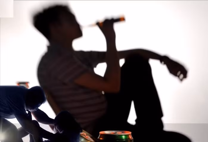 Say ruou, bo hiep dam con gai ruot 3 tuoi