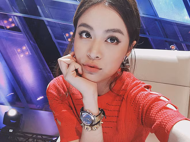 Tinh cu dien trai sau 20 lan “dao keo”, Hoang Thuy Linh co hoi tiec?-Hinh-5