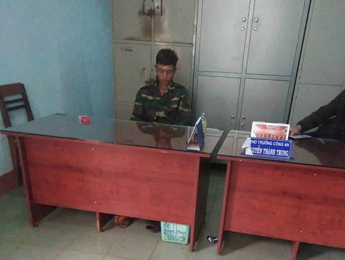 Bắt giữ kẻ cướp tài sản xông ra từ rẫy cà phê Bat giu ke cuop tai san xong ra tu ray ca phe