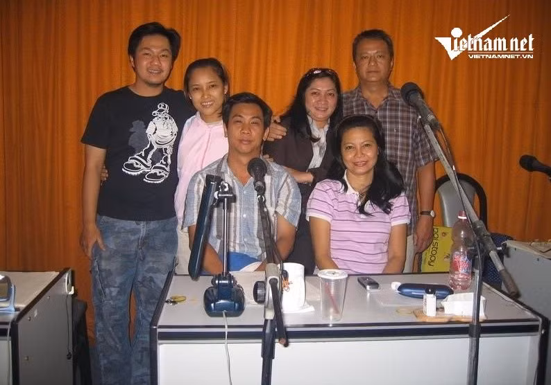 Cuoc song don gian cua nu dien vien 30 nam chi thay tieng khong thay mat-Hinh-2