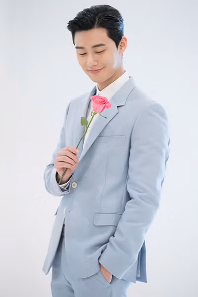 5 cung hoang dao co do tu luyen ngang co voi PCT Lee Young Joon