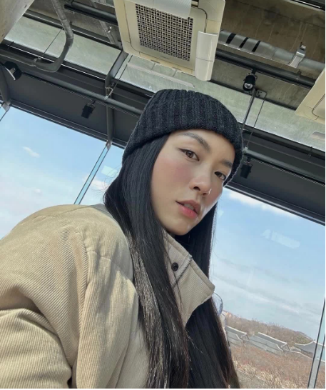 Hà Trúc thẳng thừng đáp trả, khoe bản thân đã sở hữu một vài căn nhà từ khi chưa chạm mốc 25 tuổi.