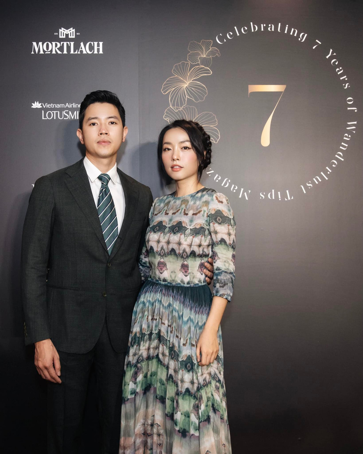 Lê Hà Trúc (SN 1996) được biết đến là bạn gái của cơ trưởng trẻ nhất Việt Nam - Nguyễn Quang Đạt. Cô còn là một trong những blogger nổi tiếng.