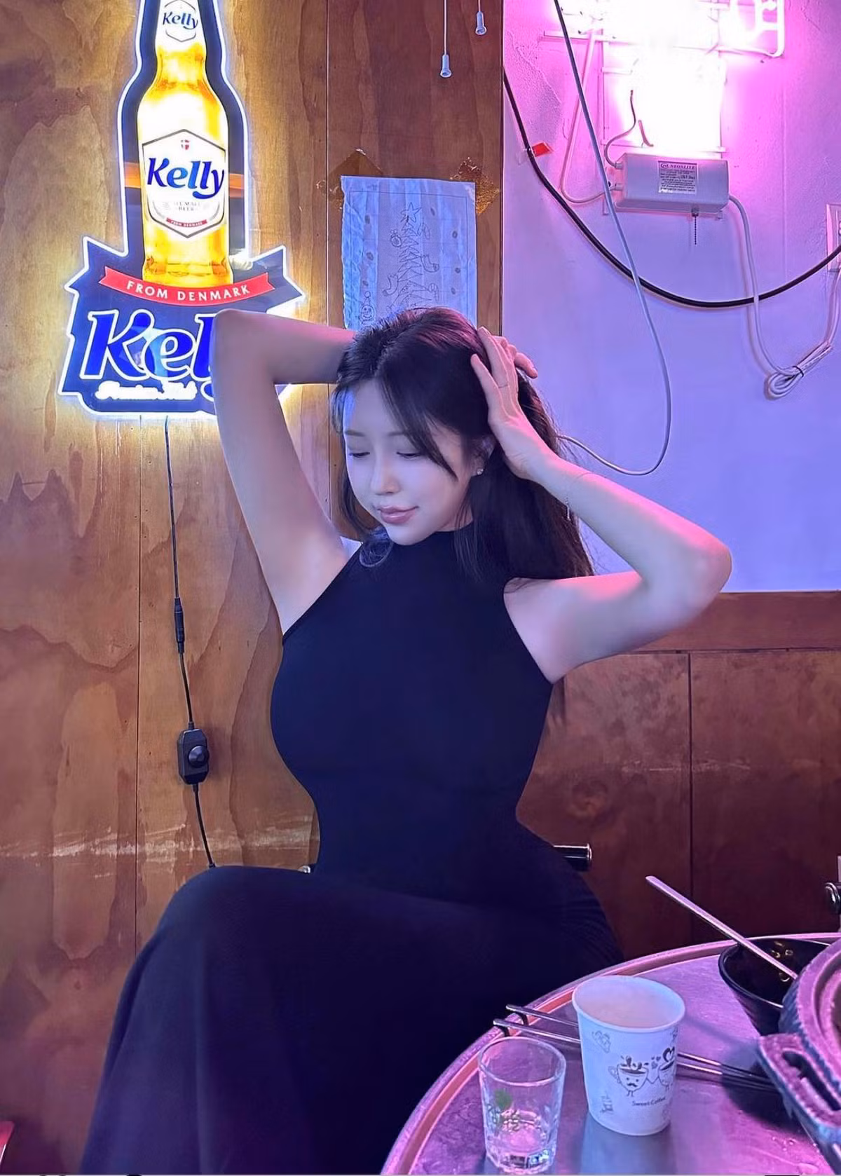 Hot girl 8x chưa bao giờ có ý định chạy theo hình tượng “mình hạc xương mai” như nhiều người đẹp khác.