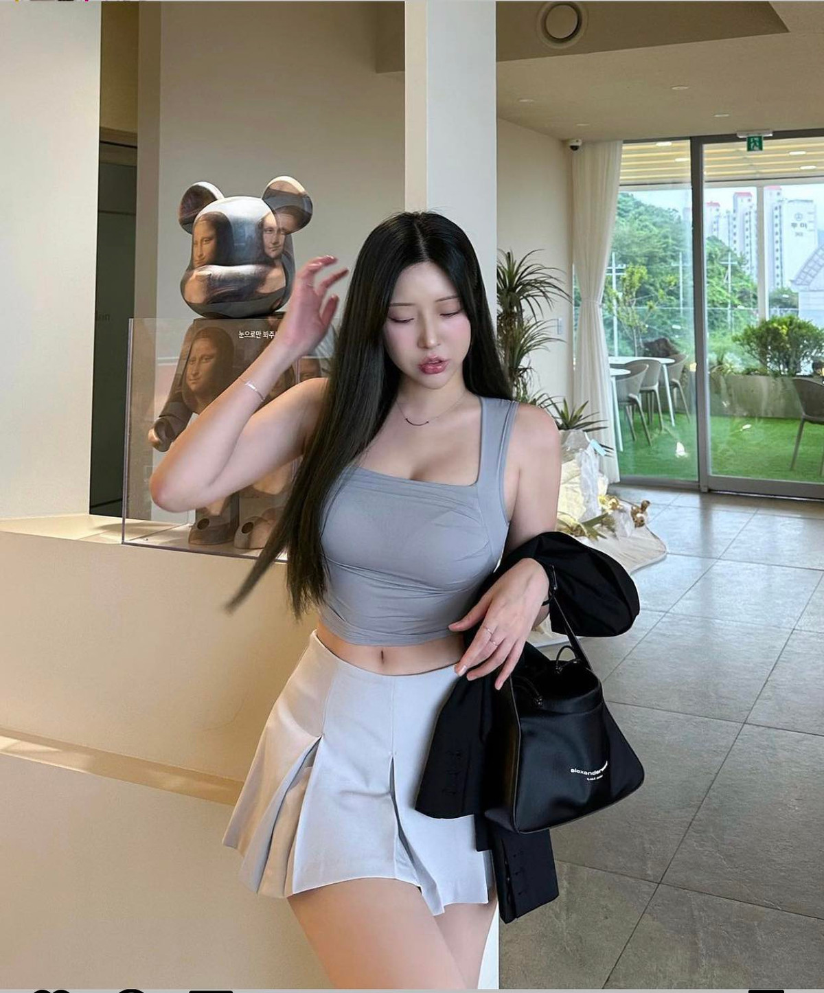 Choi Somi là một trong số những hot girl mạng xã hội nổi tiếng ở Hàn Quốc, cô từng lọt “mắt xanh” của thiếu gia Vương Tư Thông và từ chối 700 tỷ đồng.