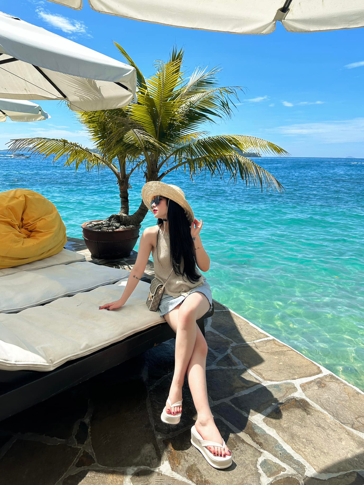 Việc nổi tiếng với những đoạn vũ đạo trên TikTok, Tiểu Hý cảm thấy may mắn và hạnh phúc vì được nhiều người biết đến hơn, cũng tạo ra được thu nhập ổn định, lo được cho bản thân và gia đình.