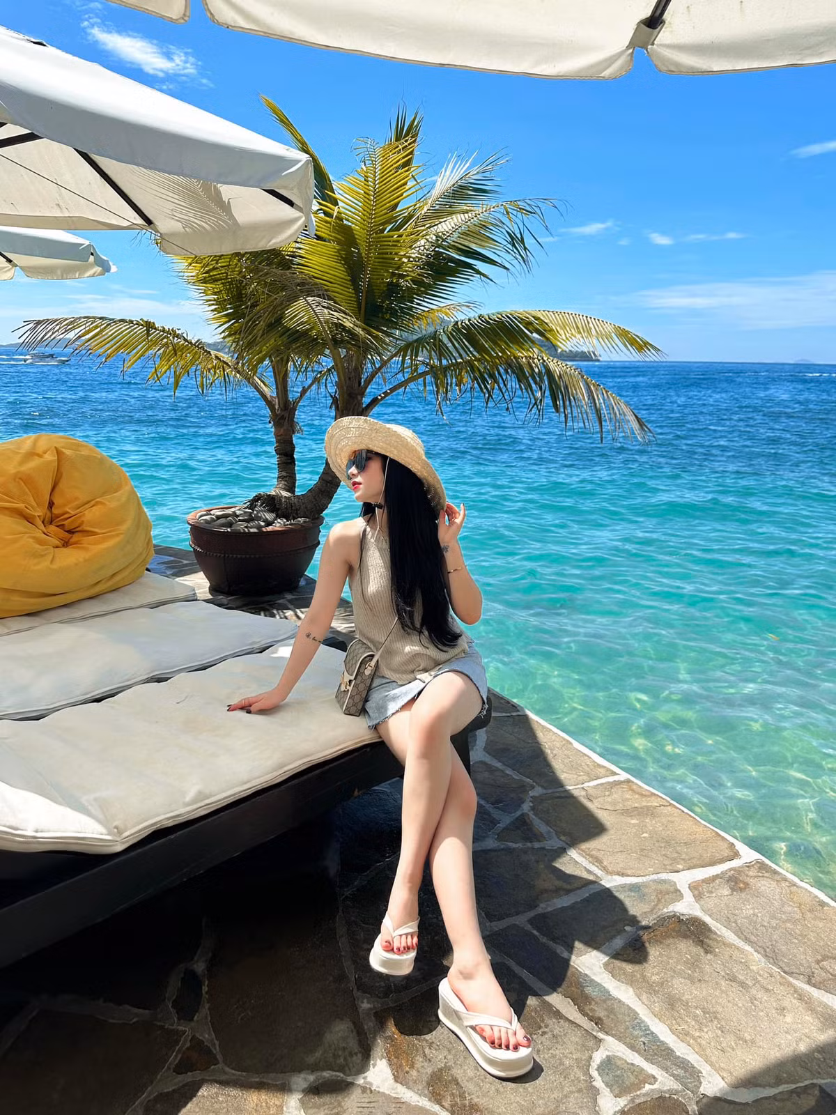 Việc nổi tiếng với những đoạn vũ đạo trên TikTok, Tiểu Hý cảm thấy may mắn và hạnh phúc vì được nhiều người biết đến hơn, cũng tạo ra được thu nhập ổn định, lo được cho bản thân và gia đình.