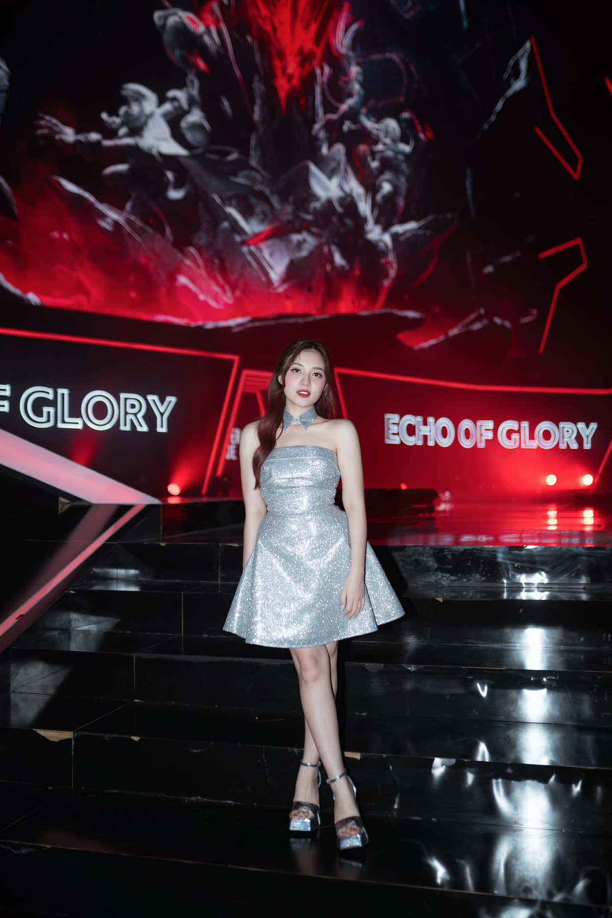 Theo dõi MC Phương Thảo trên MXH dễ dàng nhận thấy cô nàng thường xuyên cập nhật những hình ảnh xinh đẹp cùng nguồn năng lượng tích cực của mình.