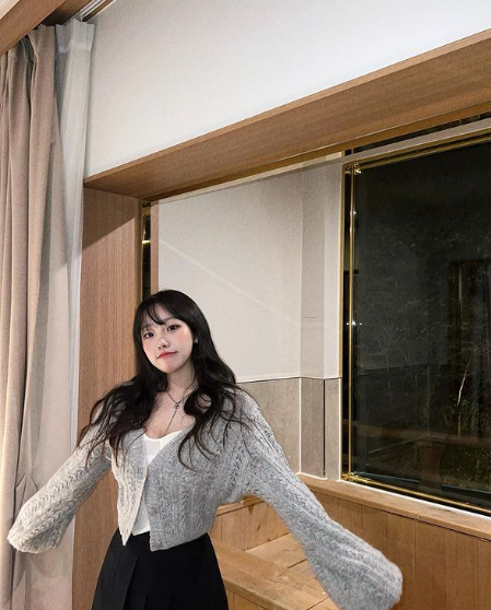 Ước mơ của Sejin là trở thành người mẫu nổi tiếng. Cô luôn làm việc chăm chỉ với bất cứ dự án nào được giao.