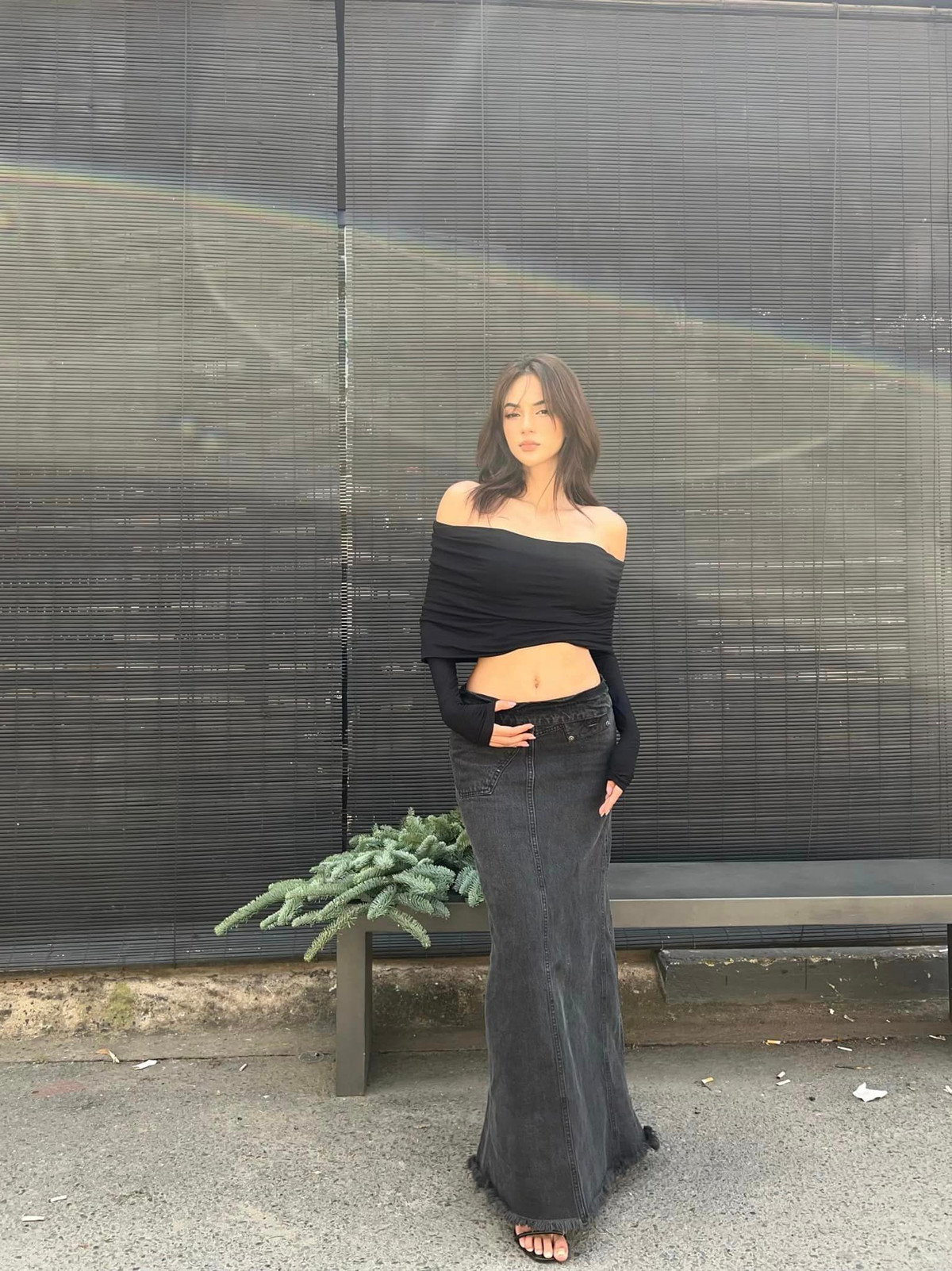 Ngoài di truyền, ngoại hình của Emma Lê có được một phần nhờ chăm chỉ rèn luyện thể thao.