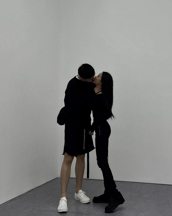 Cô nàng cho biết thêm mình còn hay nói chuyện với Huyền 2K4 vì con gái dễ tâm sự.