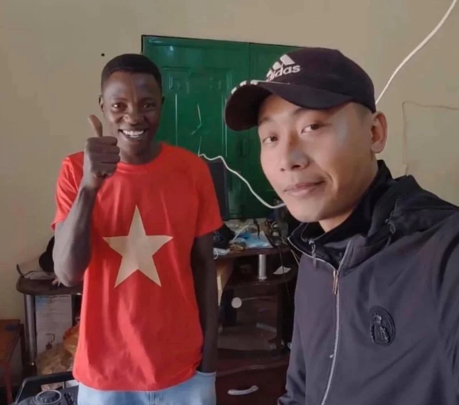 Trong chuyến về thăm Việt Nam lần này, Quang Linh Vlog cùng người bạn châu Phi Lindo đã đi đến nhiều nơi, thực hiện nhiều kế hoạch thiện nguyện.