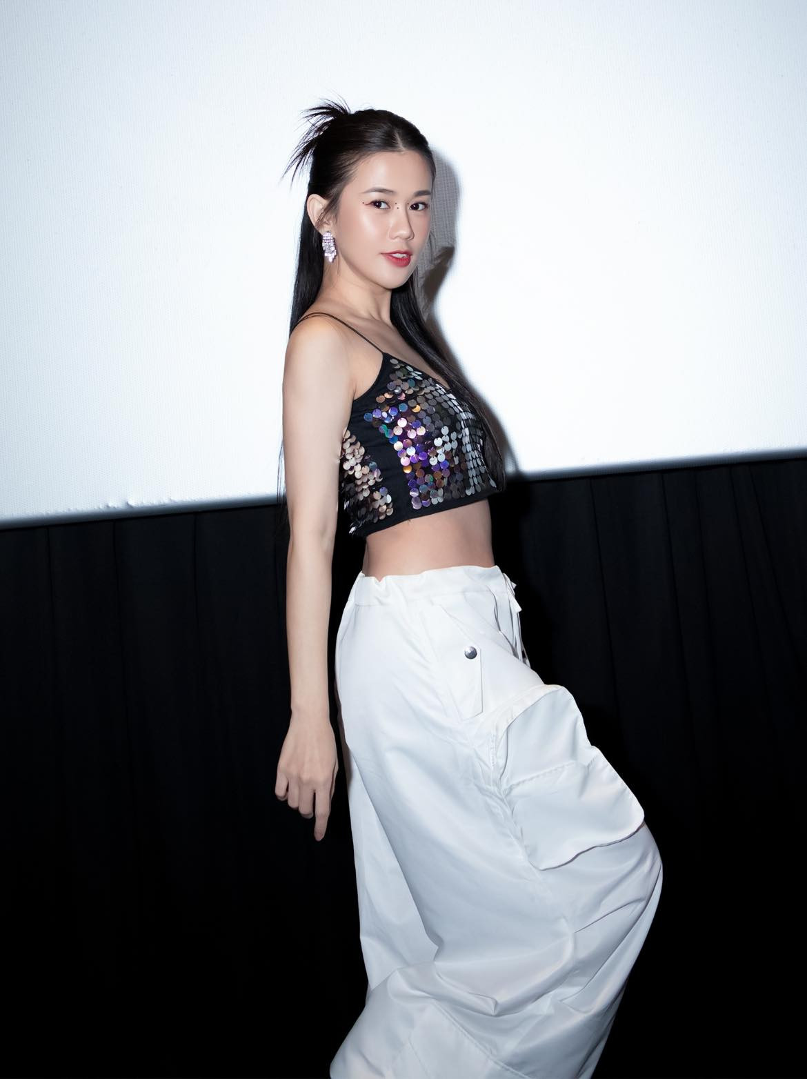 Người đẹp sinh năm 1990 nhận được nhiều lời khen cho ngoại hình xinh đẹp, có người nhận xét cô vô cùng quyến rũ.