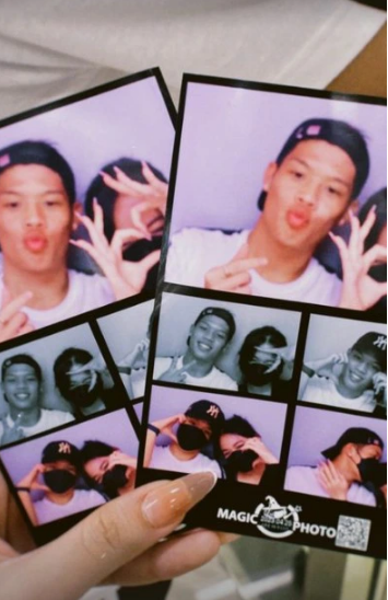 Nguyễn Đức Việt thu hút nhiều sự chú ý vừa đá bóng hay, vừa điển trai. Dù không công khai bạn gái nhưng cũng khẳng định mình đã có “nửa kia” khi để trạng thái hẹn hò trên trang cá nhân.