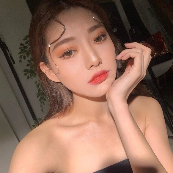 Trên mạng xã hội, An An luôn lan tỏa nguồn năng lượng tích cực.