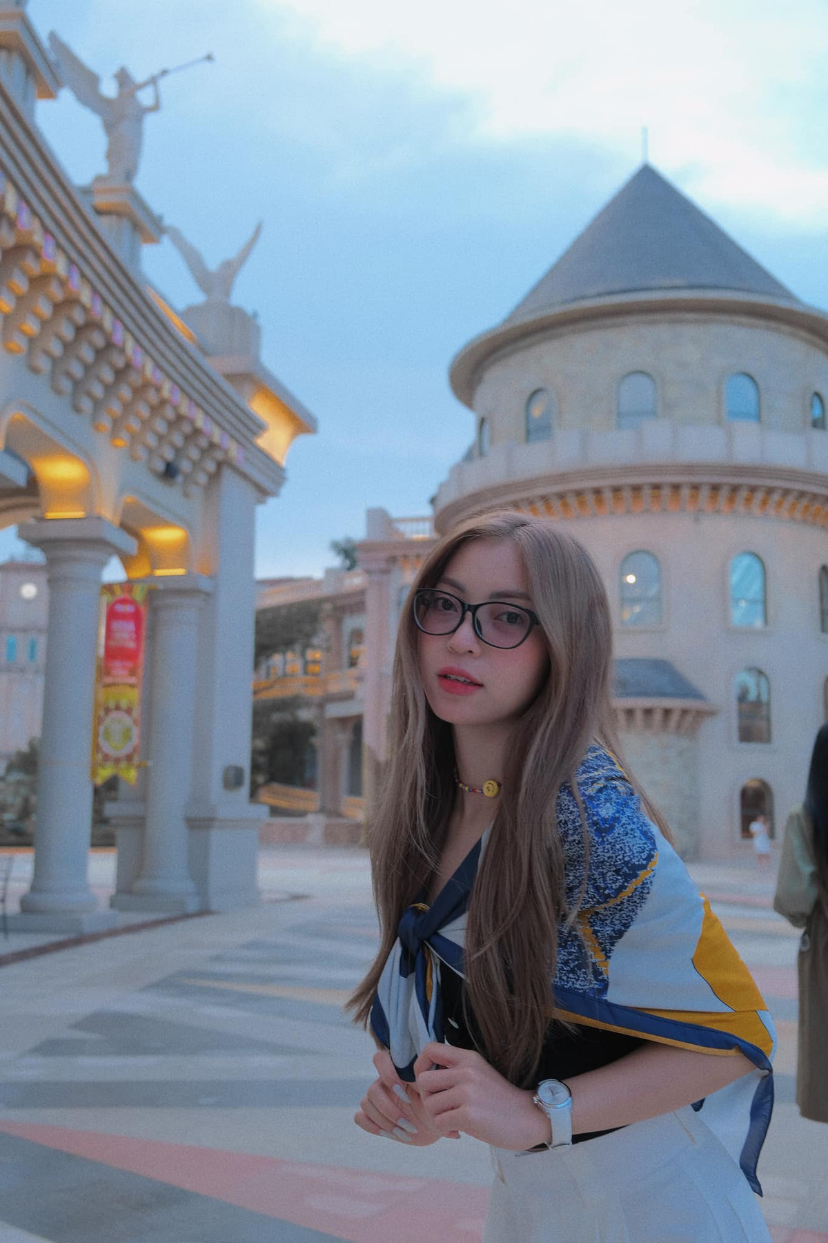 Ở tuổi 24, cô nàng đang tận hưởng cuộc sống đầy đủ và viên mãn của mình. Ảnh: FBNV