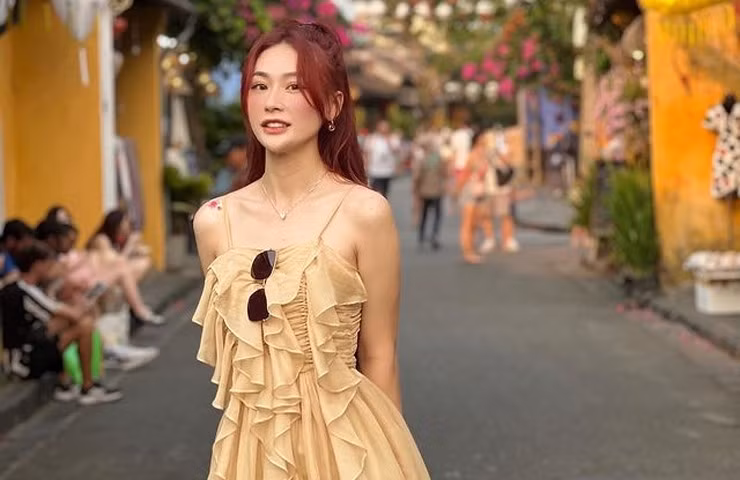 Ngọc Ánh được nhiều nhãn hàng thời trang để mắt đến và mời làm người mẫu ảnh ngay khi còn là sinh viên.