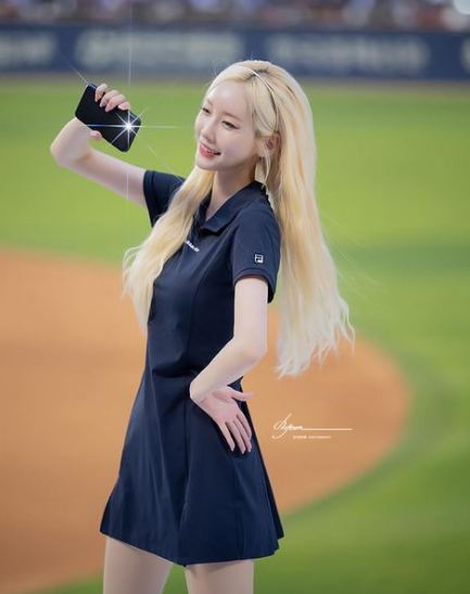 Mỗi bức ảnh của cô đăng tải hút lượt like lớn, thậm chí là nhiều bình luận khen ngợi sắc vóc.