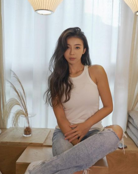 Thậm chí huyền thoại bóng rổ Kobe Bryant còn gọi cô là "người phụ nữ đẹp nhất châu Á".