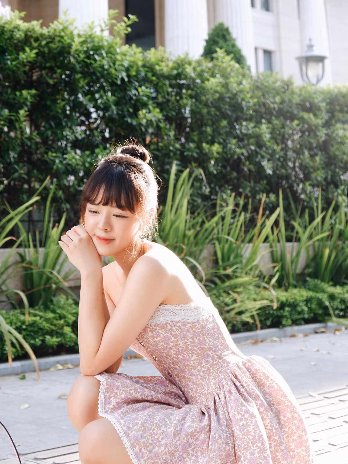 Thảo Trang sinh năm 1999, cô hiện tại đang học khoa Luật, Đại học Quốc gia Hà Nội.