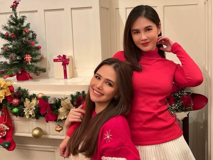 Cùng trong hội bạn thân, nữ MC Vũ Thu Hoài nổi tiếng khi vừa xinh đẹp vừa lấy được chồng thiếu gia.