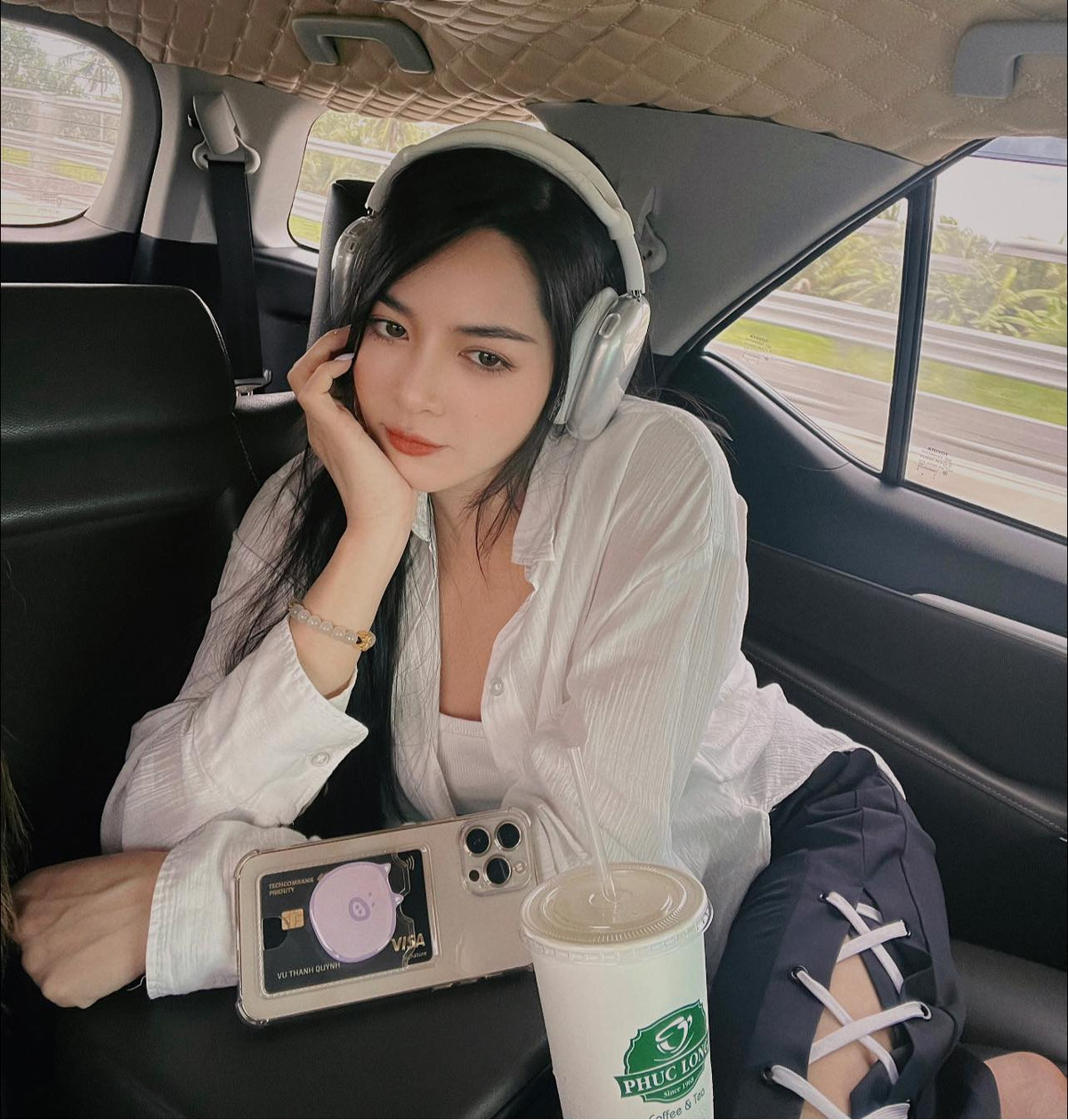 Không chỉ có nguồn thu nhập dồi dào, Thanh Quỳnh còn tích lũy được nhiều kinh nghiệm cuộc sống cũng như gặp gỡ và quen biết với nhiều người hơn.